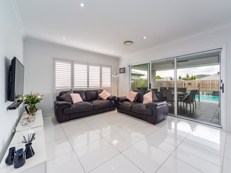 18 Prairie Avenue, Maudsland QLD 4210