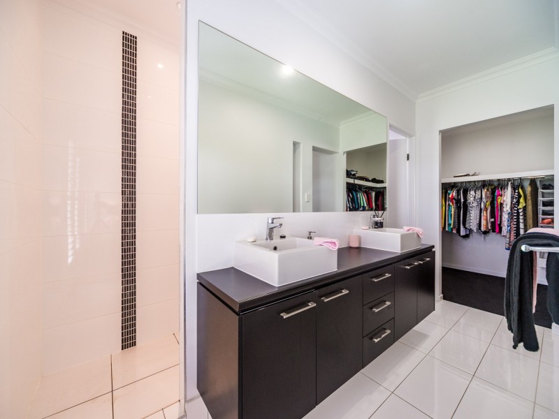 18 Prairie Avenue, Maudsland QLD 4210