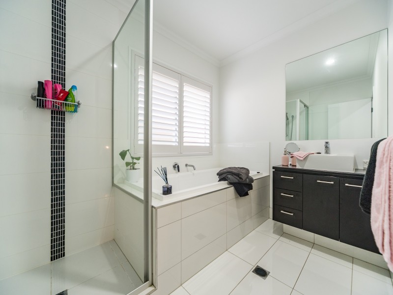 18 Prairie Avenue, Maudsland QLD 4210