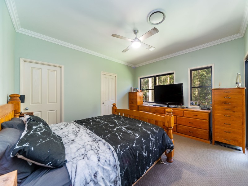 12 Clear Creek Court, Wongawallan QLD 4210