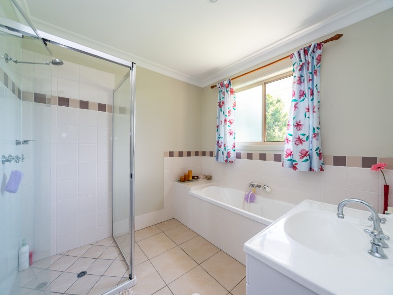 24 Glentree Avenue, Upper Coomera QLD 4209