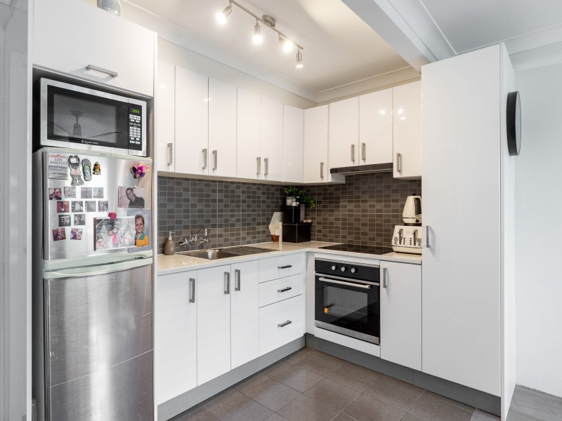 1/194 High Street, Southport QLD 4215