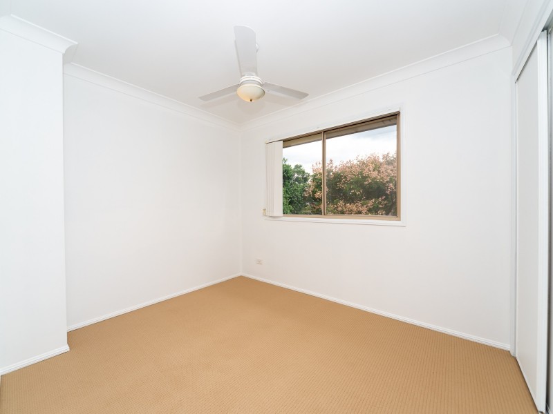 4 Serafina Drive, Helensvale QLD 4212