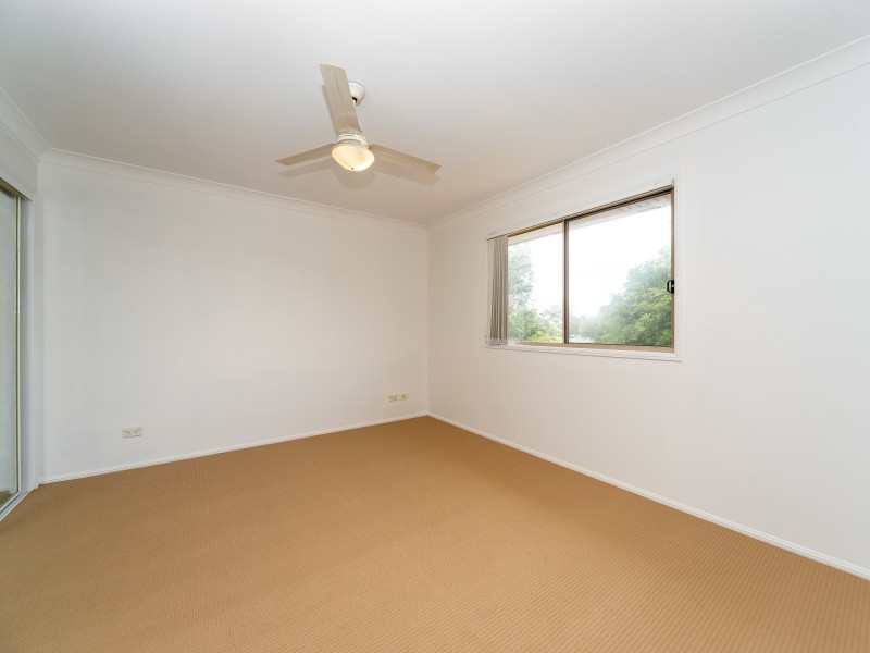 4 Serafina Drive, Helensvale QLD 4212