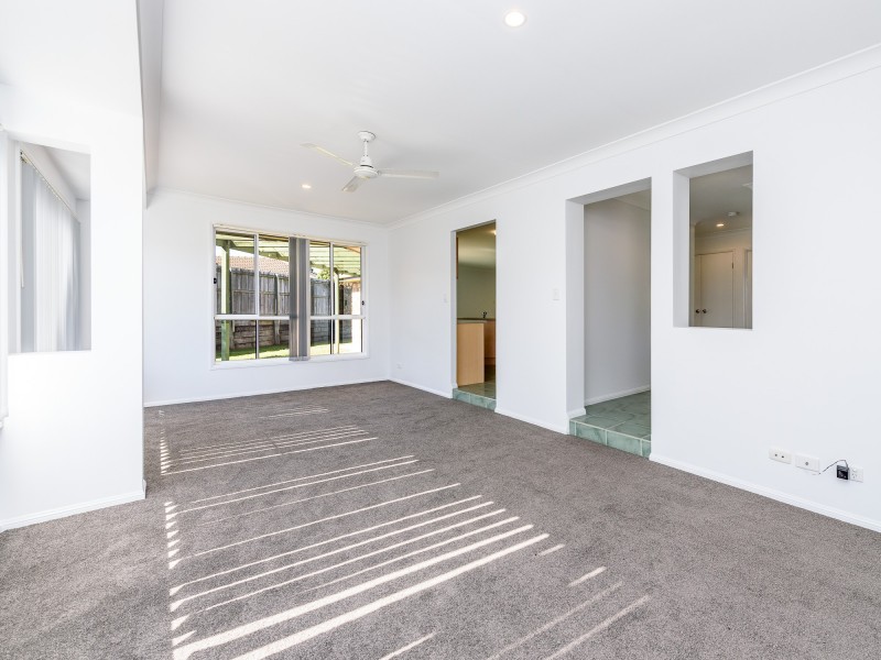 34 Goldcrest Drive, Upper Coomera QLD 4209