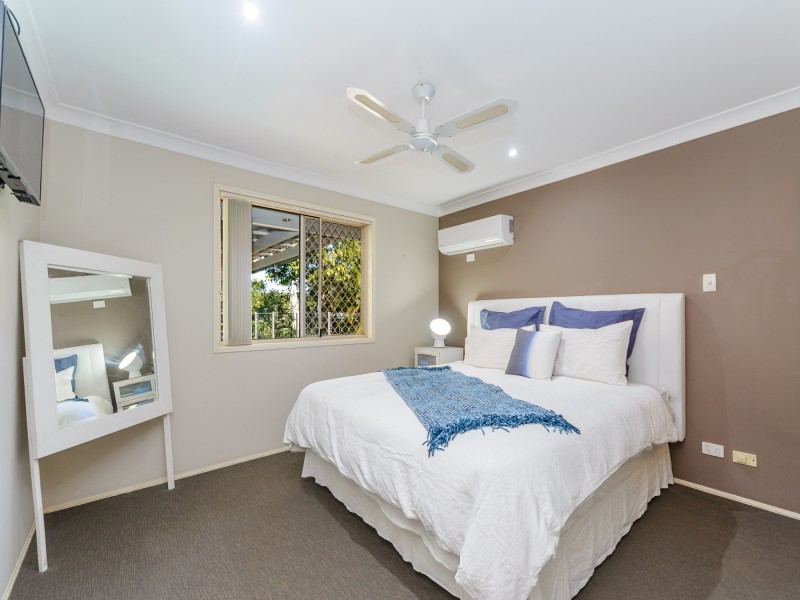 10 Meadowvale Street, Oxenford QLD 4210