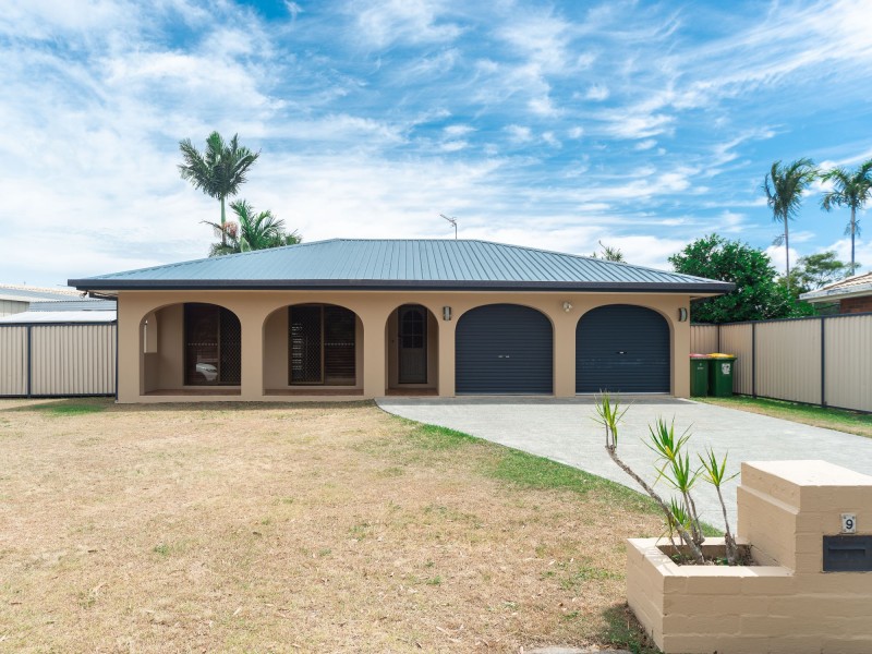 9 Burrinjuck Drive, Coombabah QLD 4216