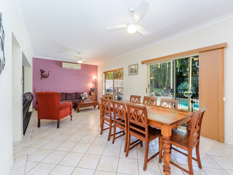 5 Tandanus Court, Oxenford QLD 4210