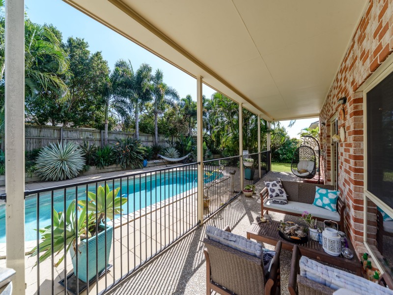 5 Tandanus Court, Oxenford QLD 4210