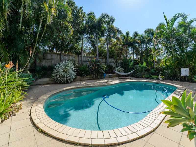 5 Tandanus Court, Oxenford QLD 4210