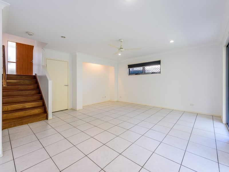 5 Calypso Court, Oxenford QLD 4210