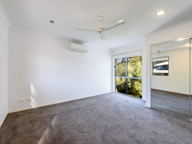 5 Calypso Court, Oxenford QLD 4210