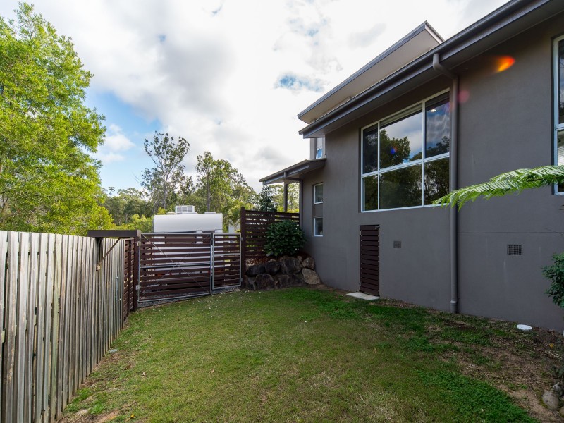 16 Calypso Court, Oxenford QLD 4210