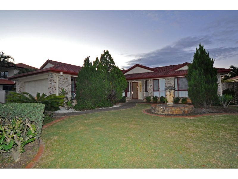 38 Sickle Avenue, Hope Island QLD 4212