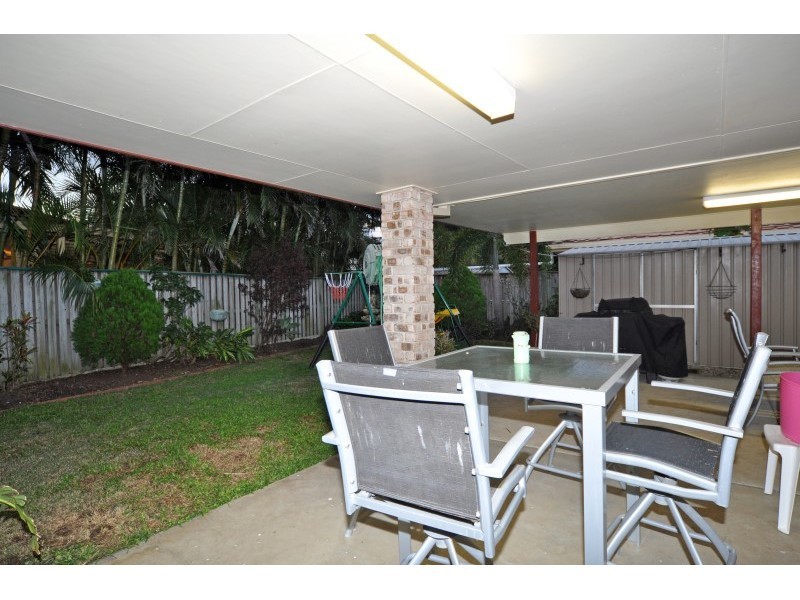 38 Sickle Avenue, Hope Island QLD 4212