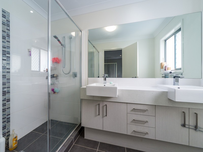 20 Azure Way, Coomera QLD 4209