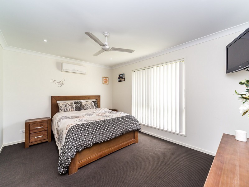 20 Azure Way, Coomera QLD 4209