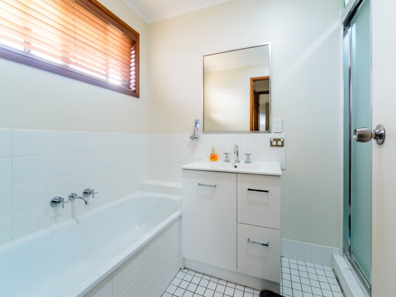 1/6 Bogart Court, Oxenford QLD 4210