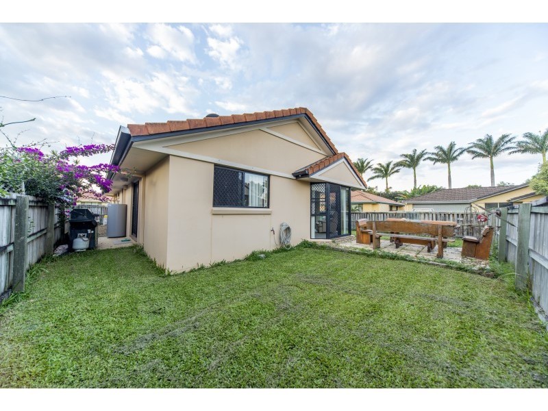 15/2 Anaheim Drive, Helensvale QLD 4212