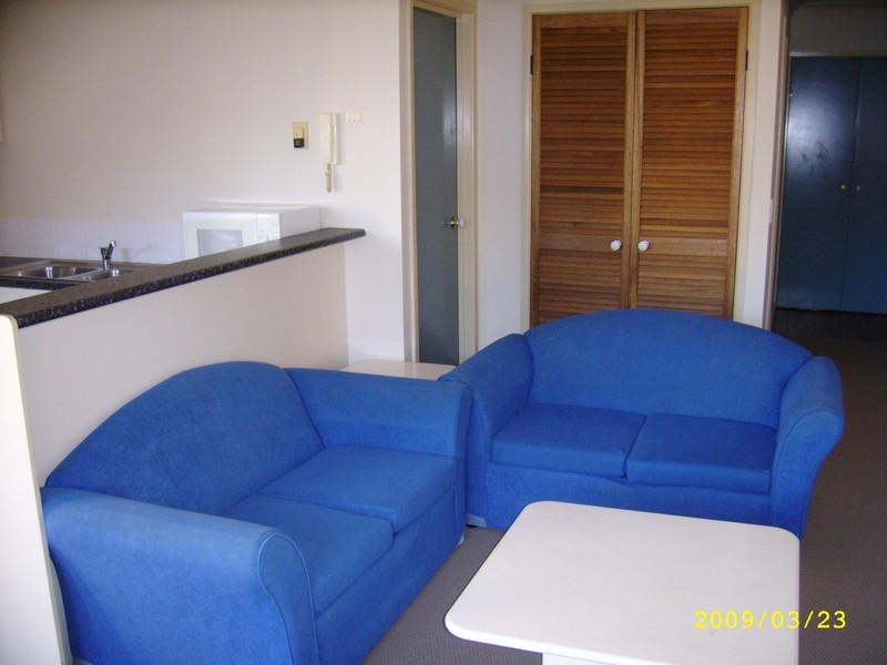 19/14 Spendelove Avenue, Southport QLD 4215