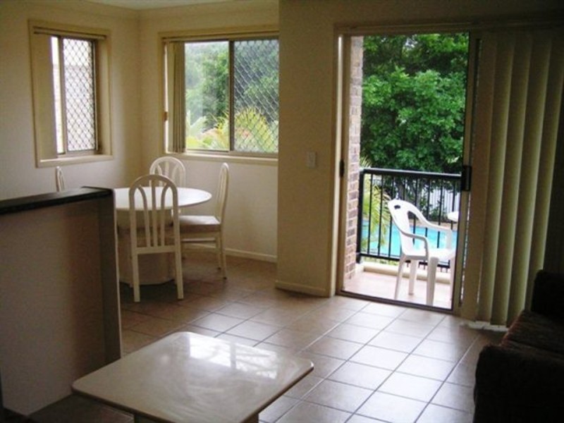 20/14 Spendelove Avenue, Southport QLD 4215