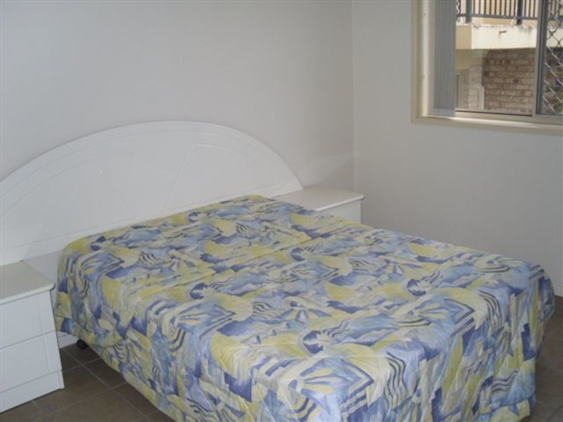 20/14 Spendelove Avenue, Southport QLD 4215