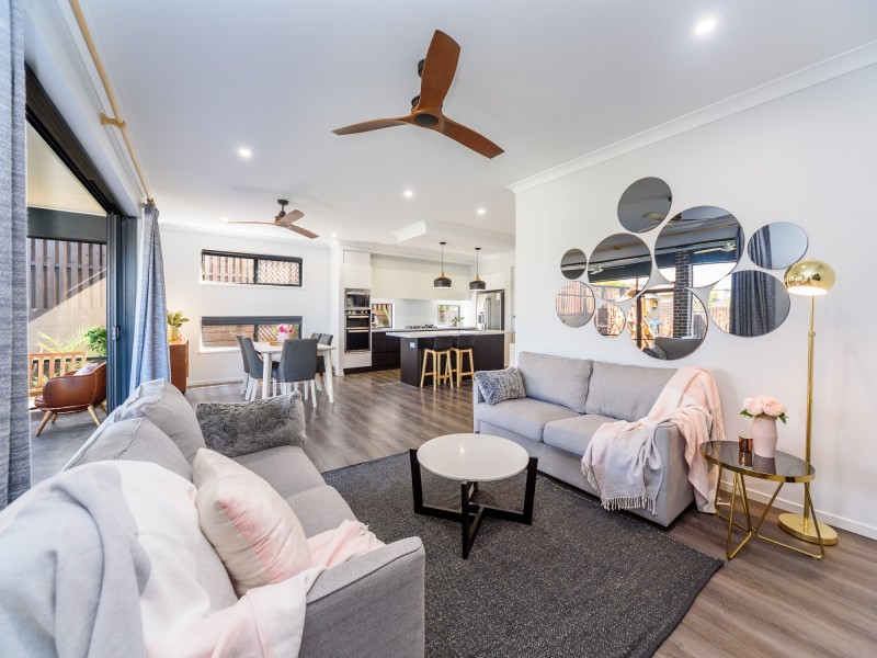 51 Mountain View Parade, Maudsland QLD 4210