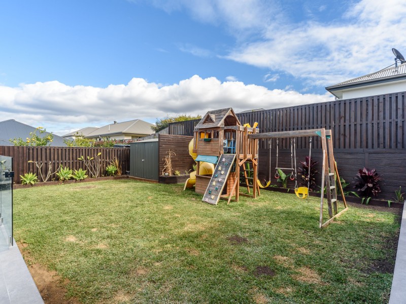 51 Mountain View Parade, Maudsland QLD 4210