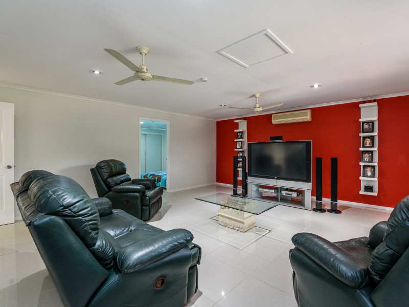 11 Dakota Place, Oxenford QLD 4210