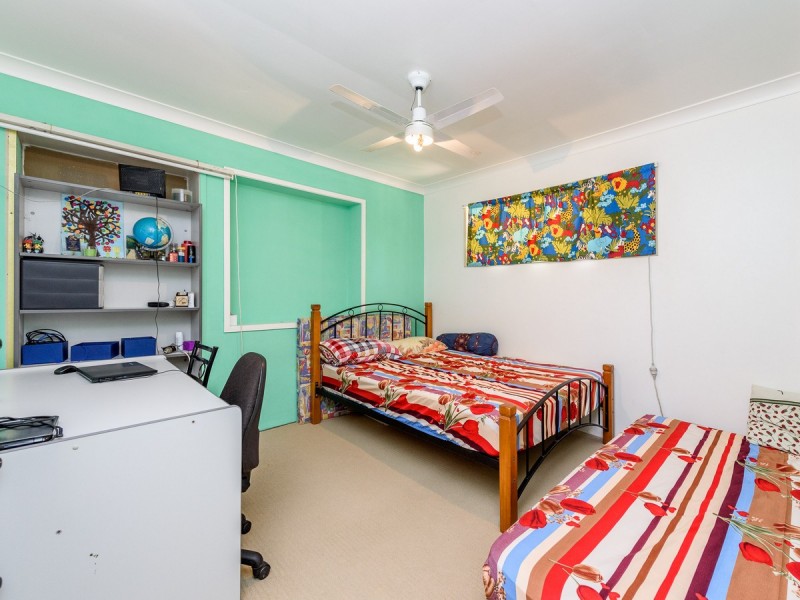 127 Bayview Street, Runaway Bay QLD 4216