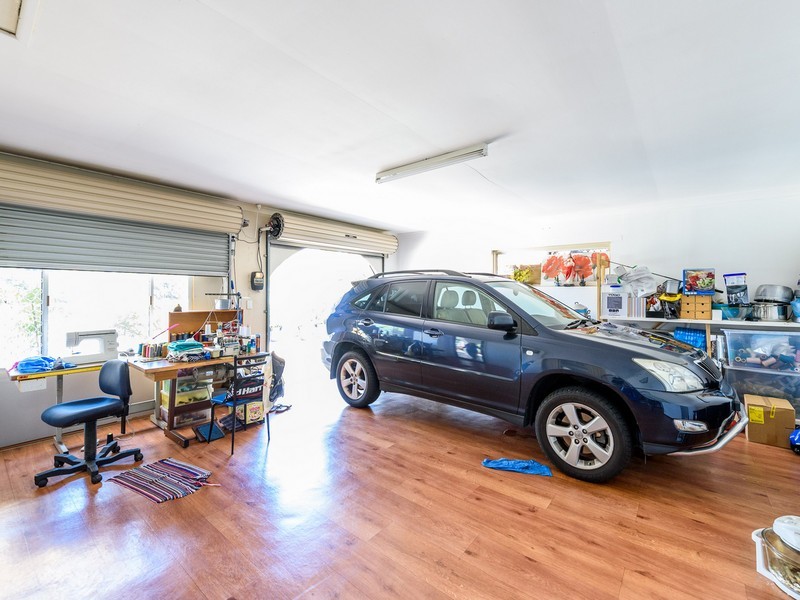 127 Bayview Street, Runaway Bay QLD 4216