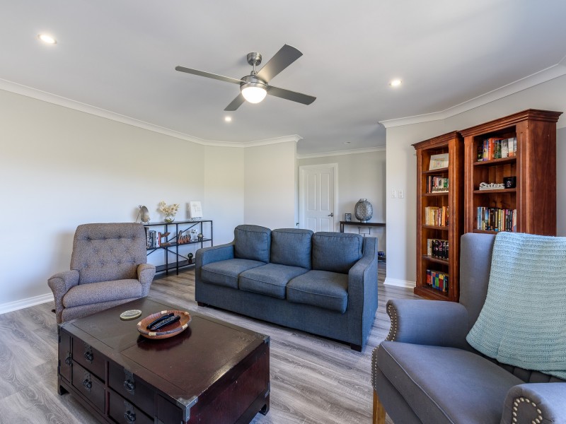 49 Davis Cup Court, Oxenford QLD 4210