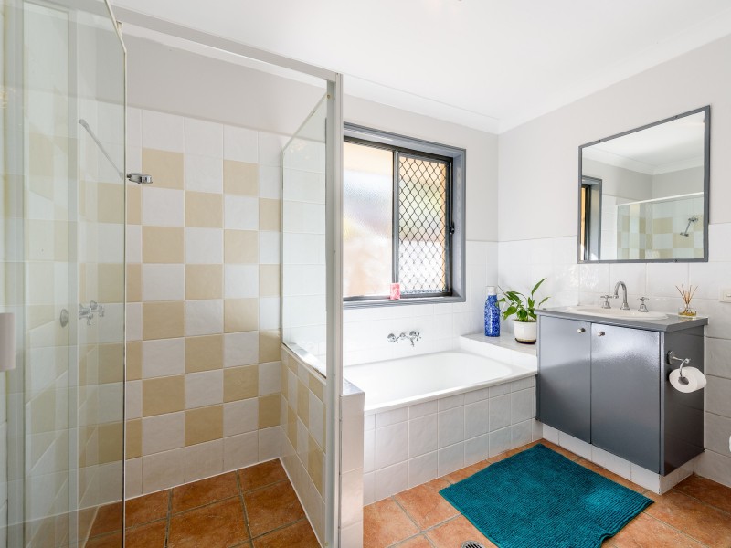 49 Davis Cup Court, Oxenford QLD 4210