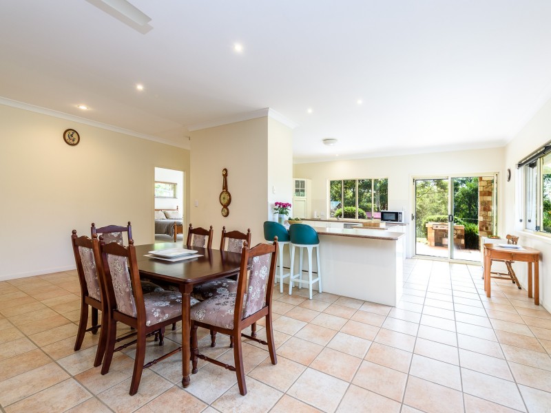 2-4 Ambon Court, Tamborine Mountain QLD 4272