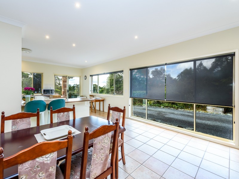 2-4 Ambon Court, Tamborine Mountain QLD 4272