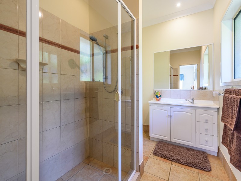 2-4 Ambon Court, Tamborine Mountain QLD 4272