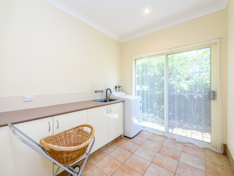 2-4 Ambon Court, Tamborine Mountain QLD 4272