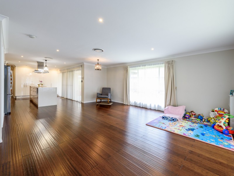 6A Deagon Drive, Runaway Bay QLD 4216