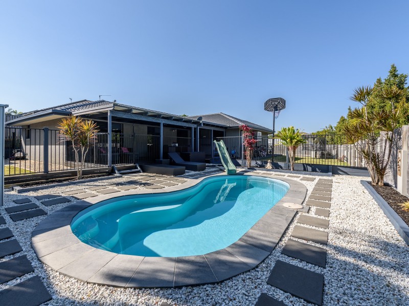 2 Kaizlee Crescent, Upper Coomera QLD 4209