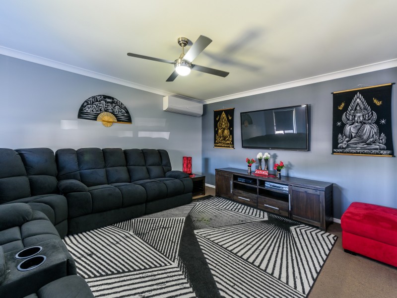 2 Kaizlee Crescent, Upper Coomera QLD 4209
