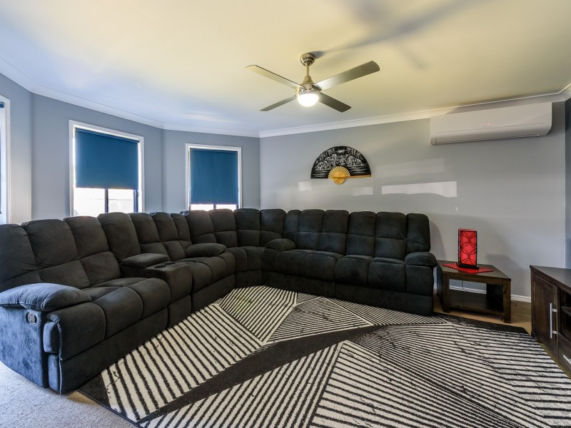 2 Kaizlee Crescent, Upper Coomera QLD 4209