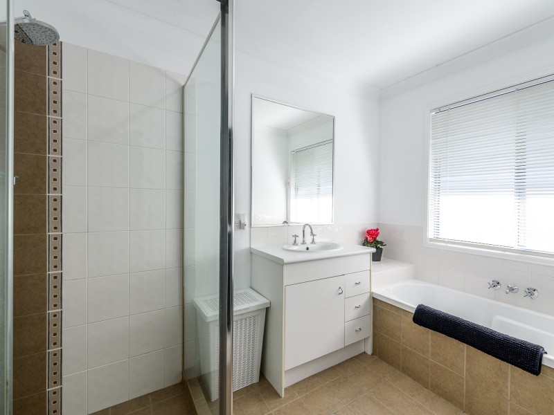 2 Kaizlee Crescent, Upper Coomera QLD 4209