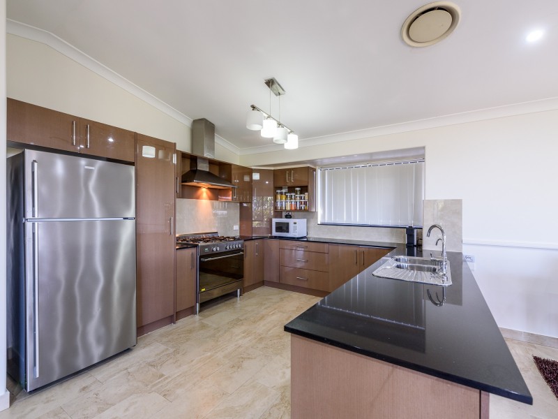 30 Palmerston Drive, Oxenford QLD 4210