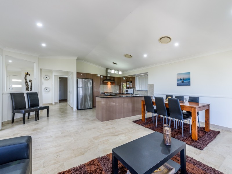 30 Palmerston Drive, Oxenford QLD 4210