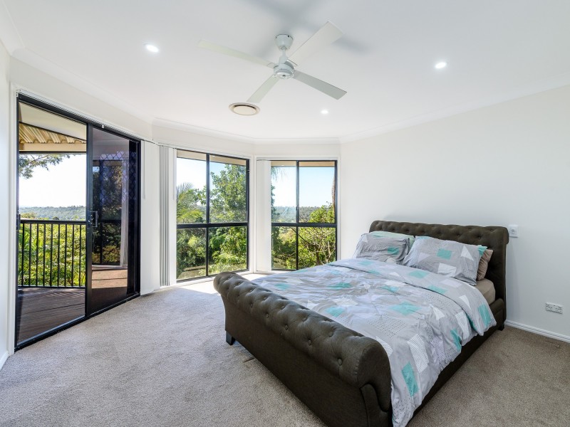 30 Palmerston Drive, Oxenford QLD 4210