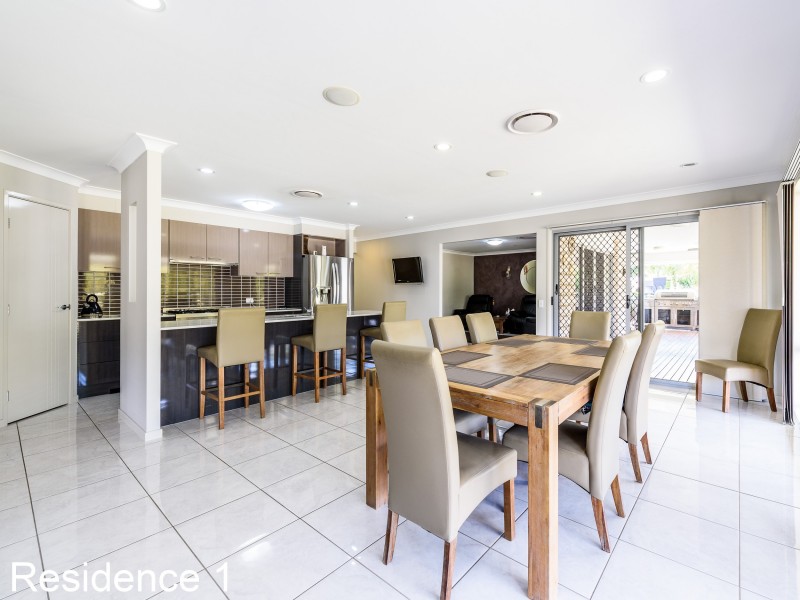 2 Gene Kelly Court, Maudsland QLD 4210