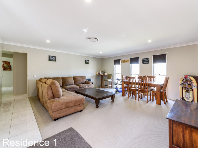 2 Gene Kelly Court, Maudsland QLD 4210