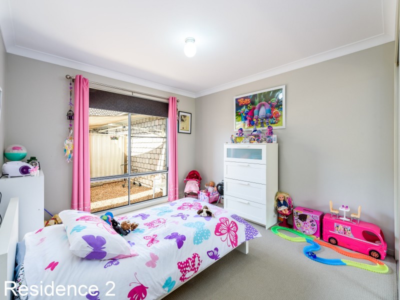 2 Gene Kelly Court, Maudsland QLD 4210