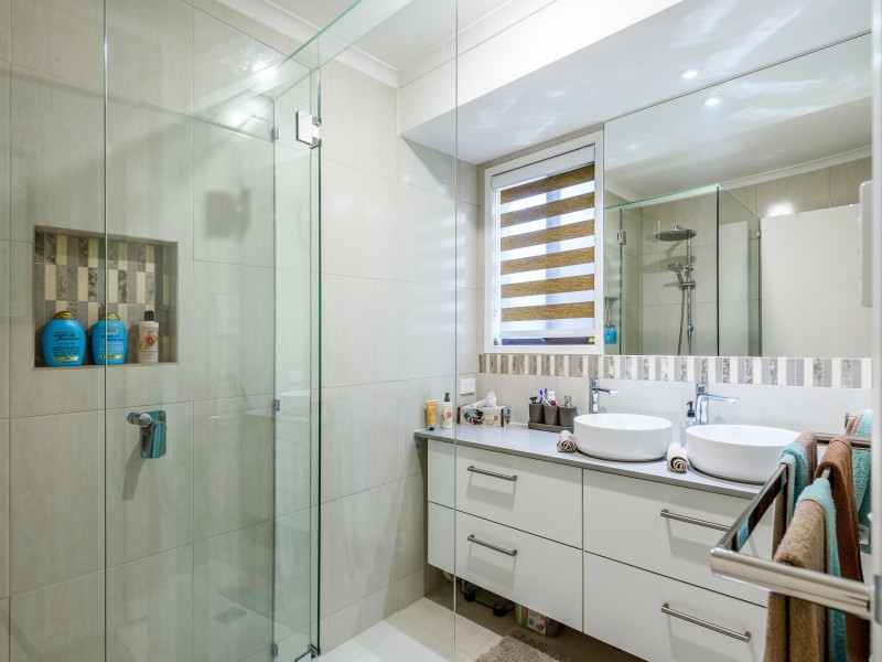 2/13 Jean Street, Labrador QLD 4215