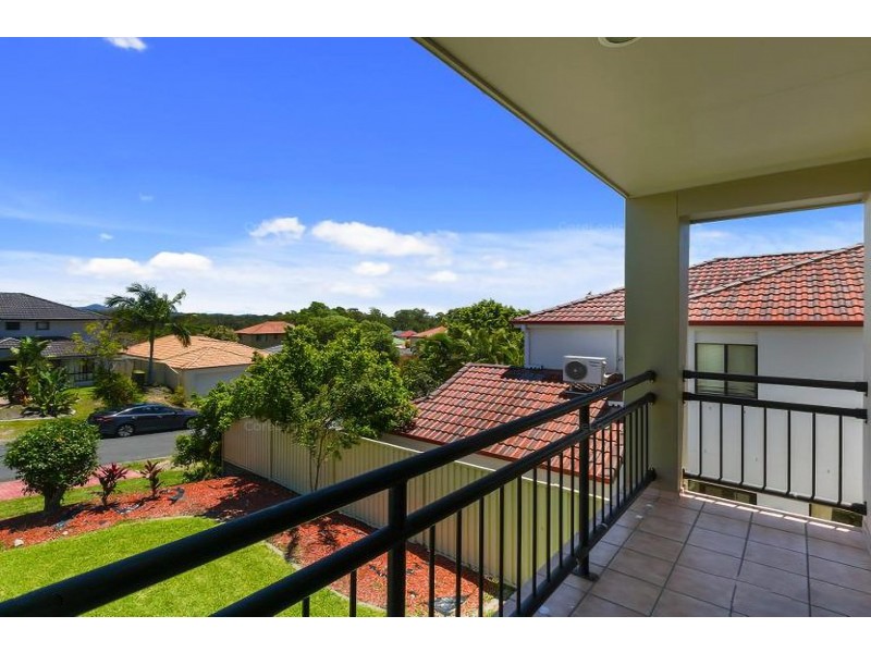 8 Katie Court, Arundel QLD 4214
